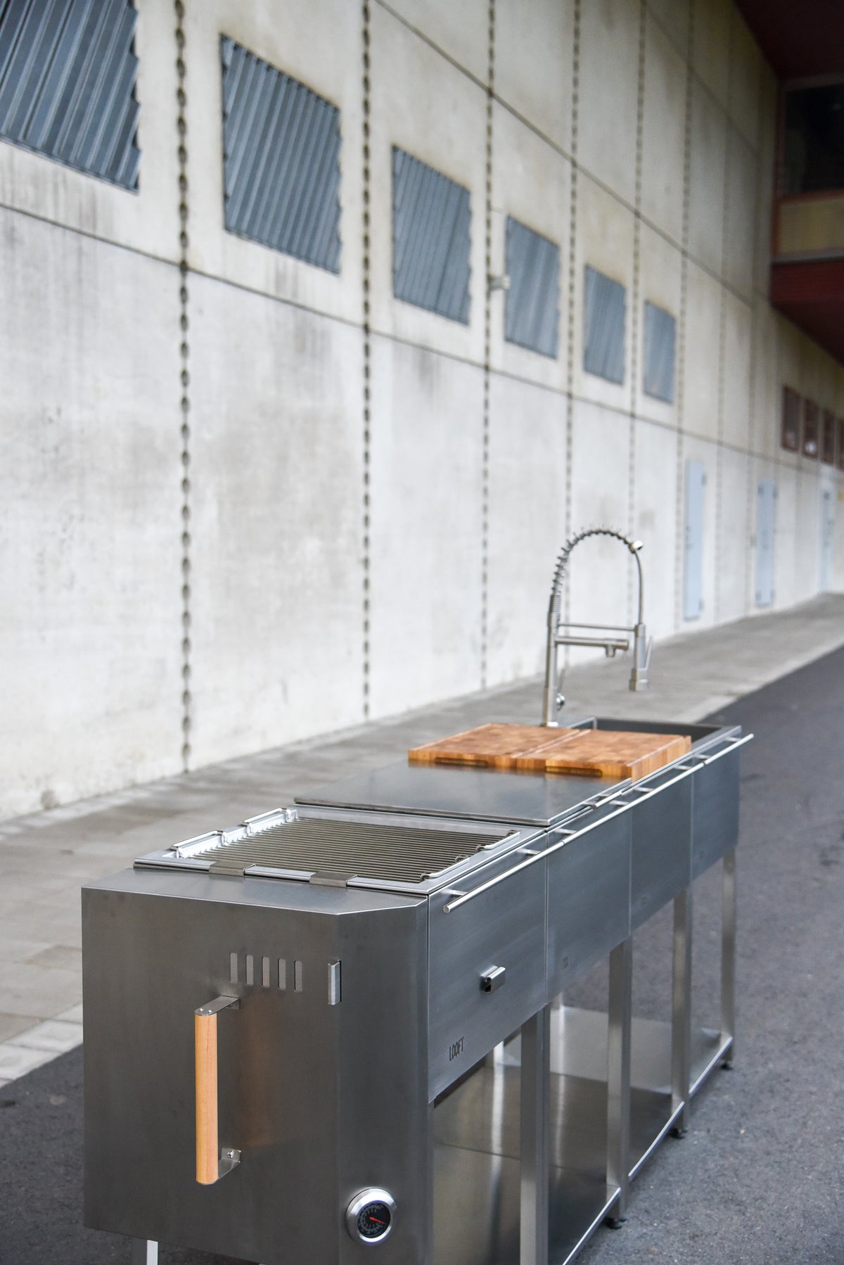 Long Outdoor Sink Station